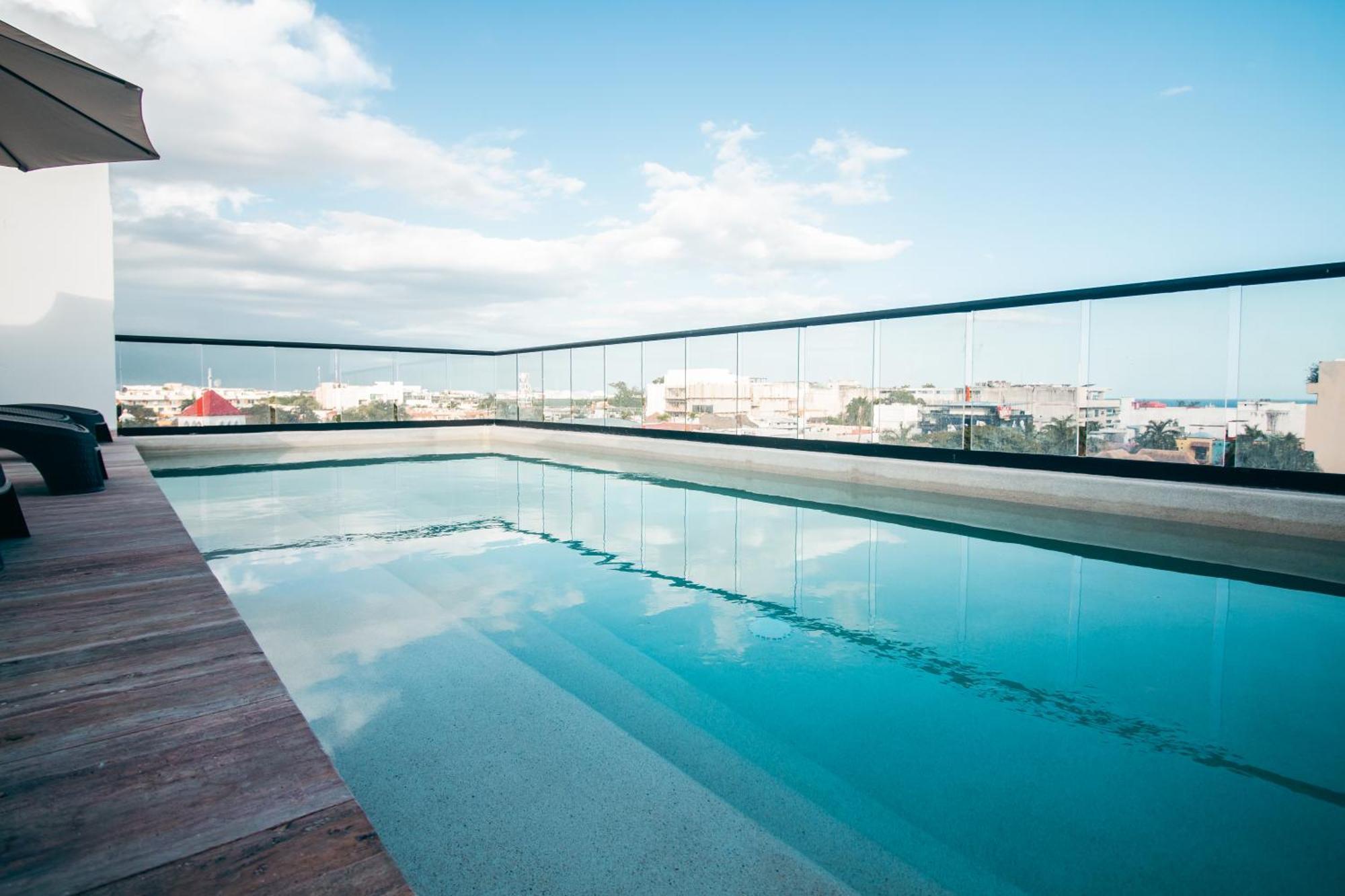 B10 - Distinctive Hotel- Apartahotel *