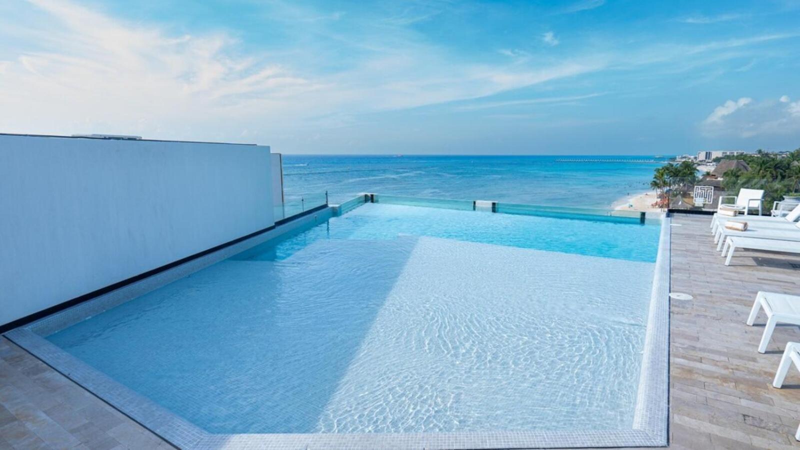Beachfront Roof Pool 5th Ave 2 Blocks Gym Apartment *