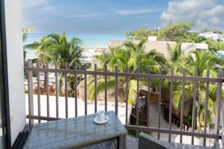 Apartment Beachfront Roof Pool 5th Ave 2 Blocks Gym Playa del Carmen