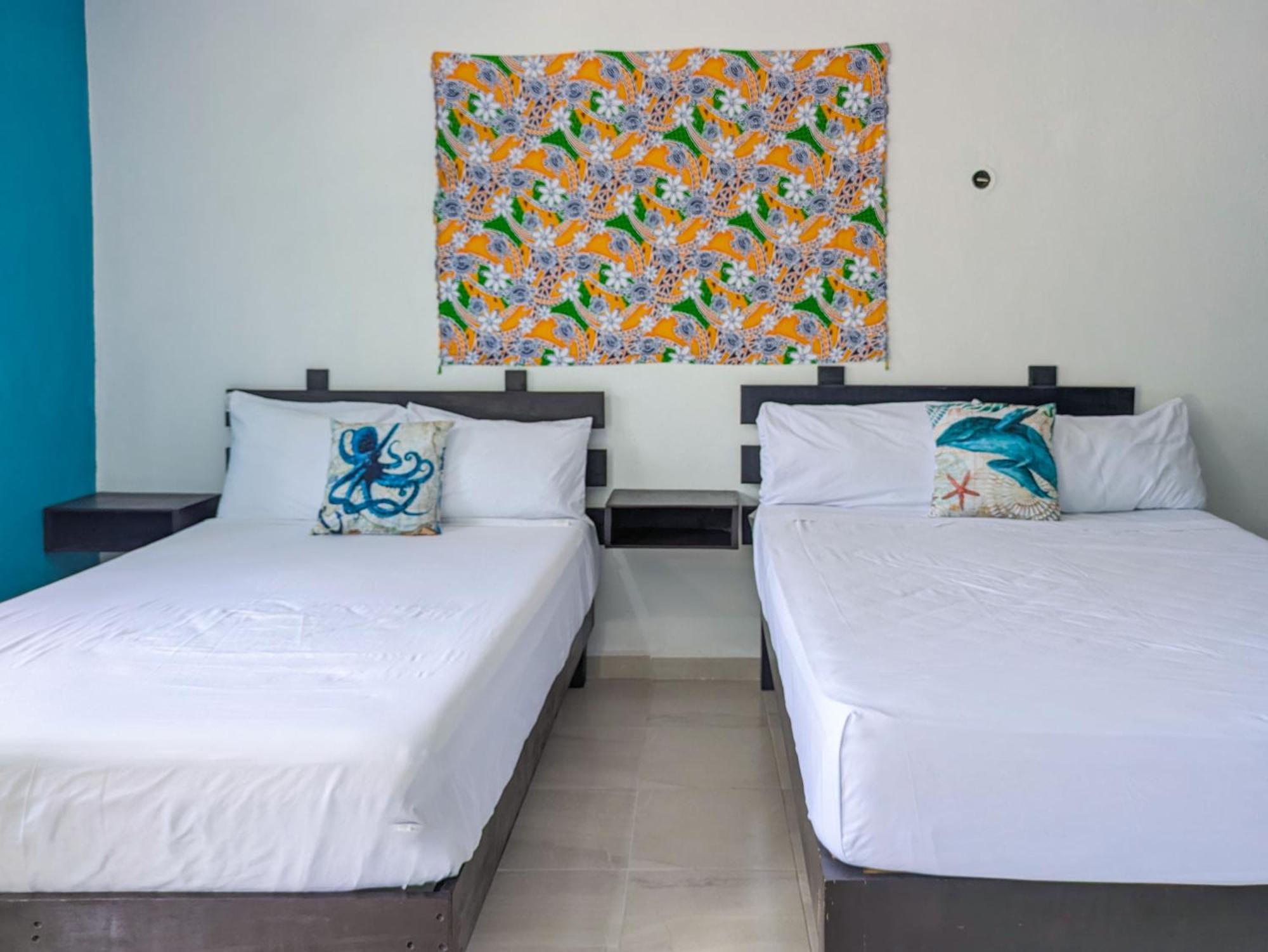 A5 Beachside Bliss Family Hawaiian Themed Quad Kitchen Ac Apartment