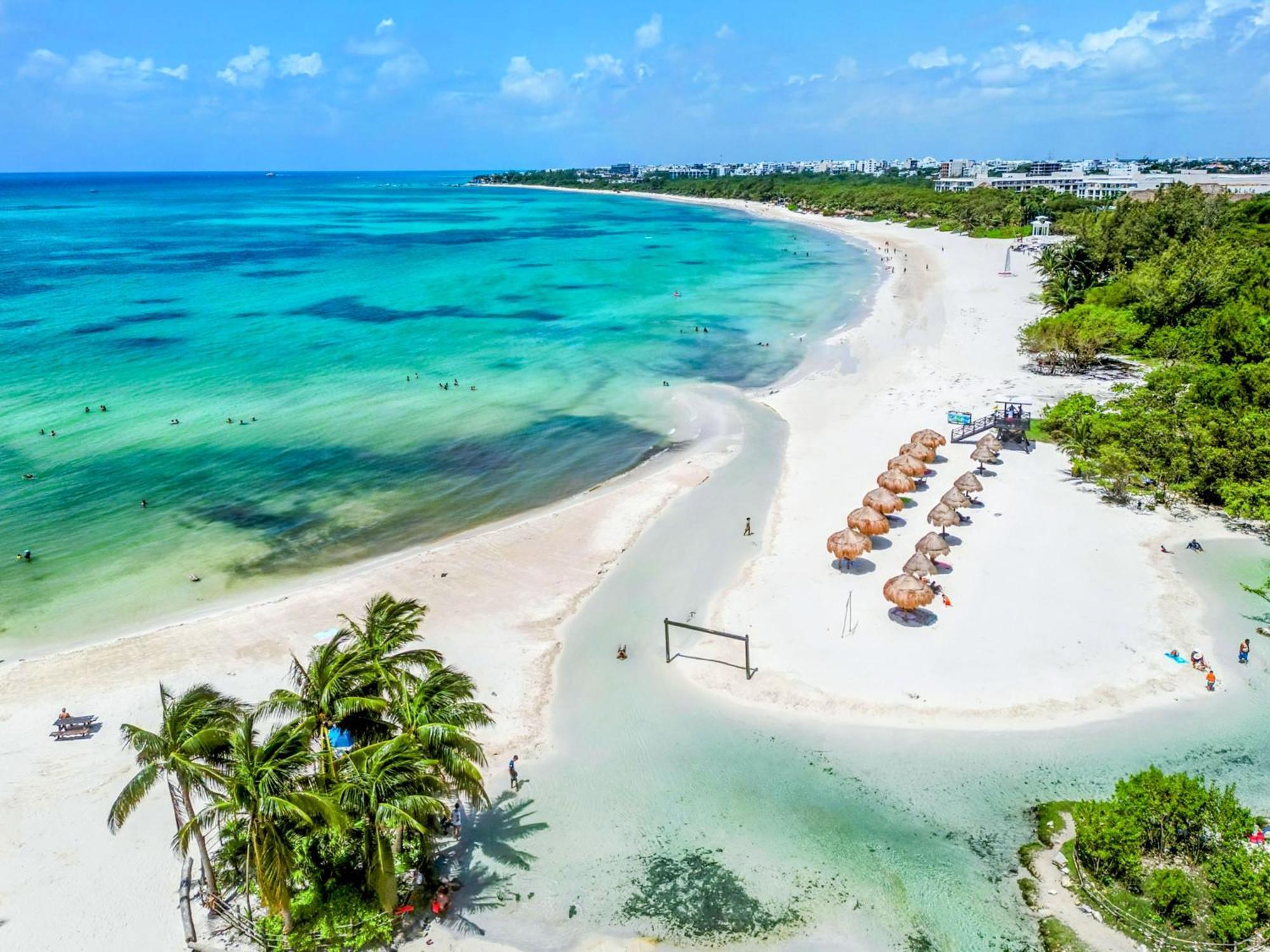A5 Beachside Bliss Family Hawaiian Themed Quad Kitchen Ac Playa del Carmen