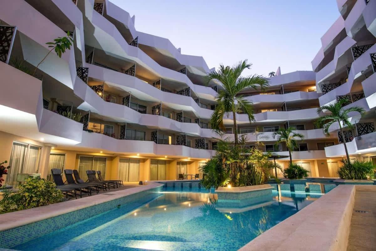 Luxury With Kitchen Ac Gym Pools Cinema