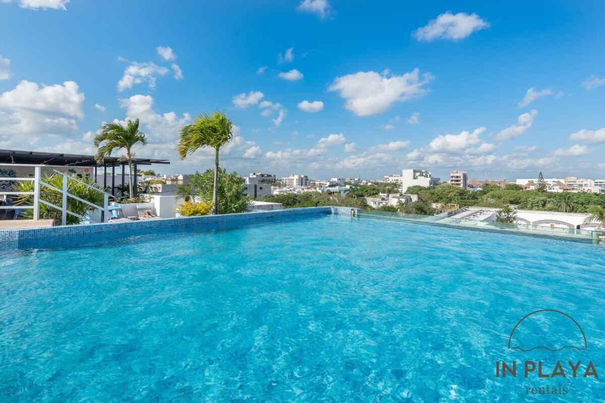 Private In Location With Pool Gym And Cinema
