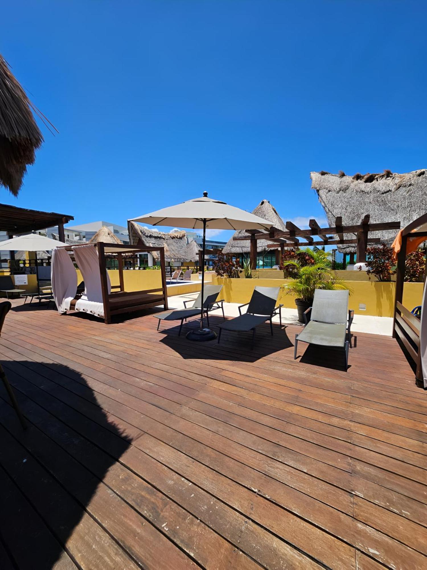 Zazil-ha Chic - Private Pool - Nearby Apartment *