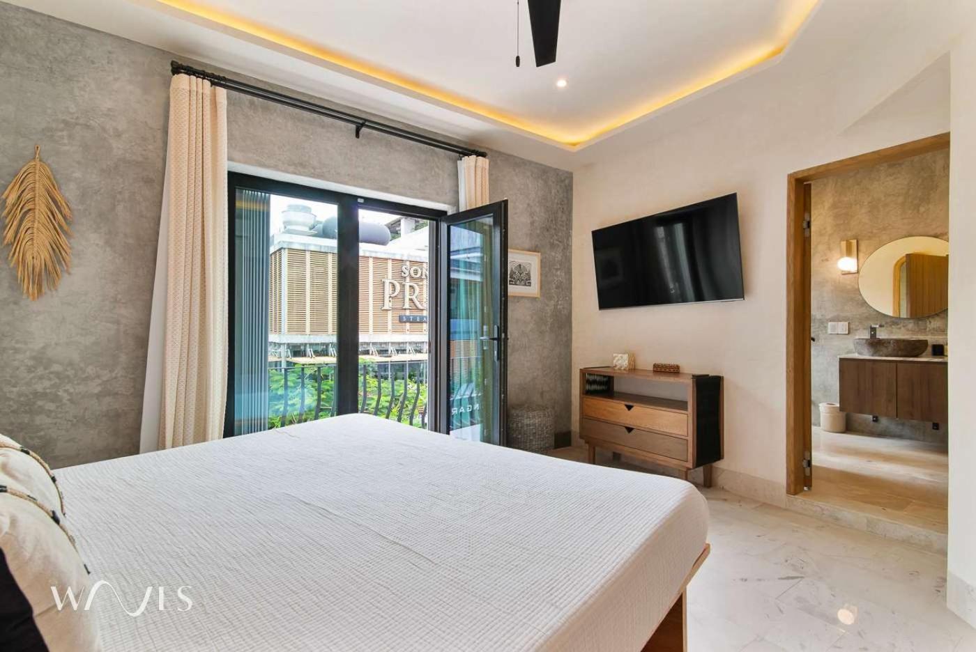 Prime 5th Ave - 2br With King Beds & Views * Playa del Carmen