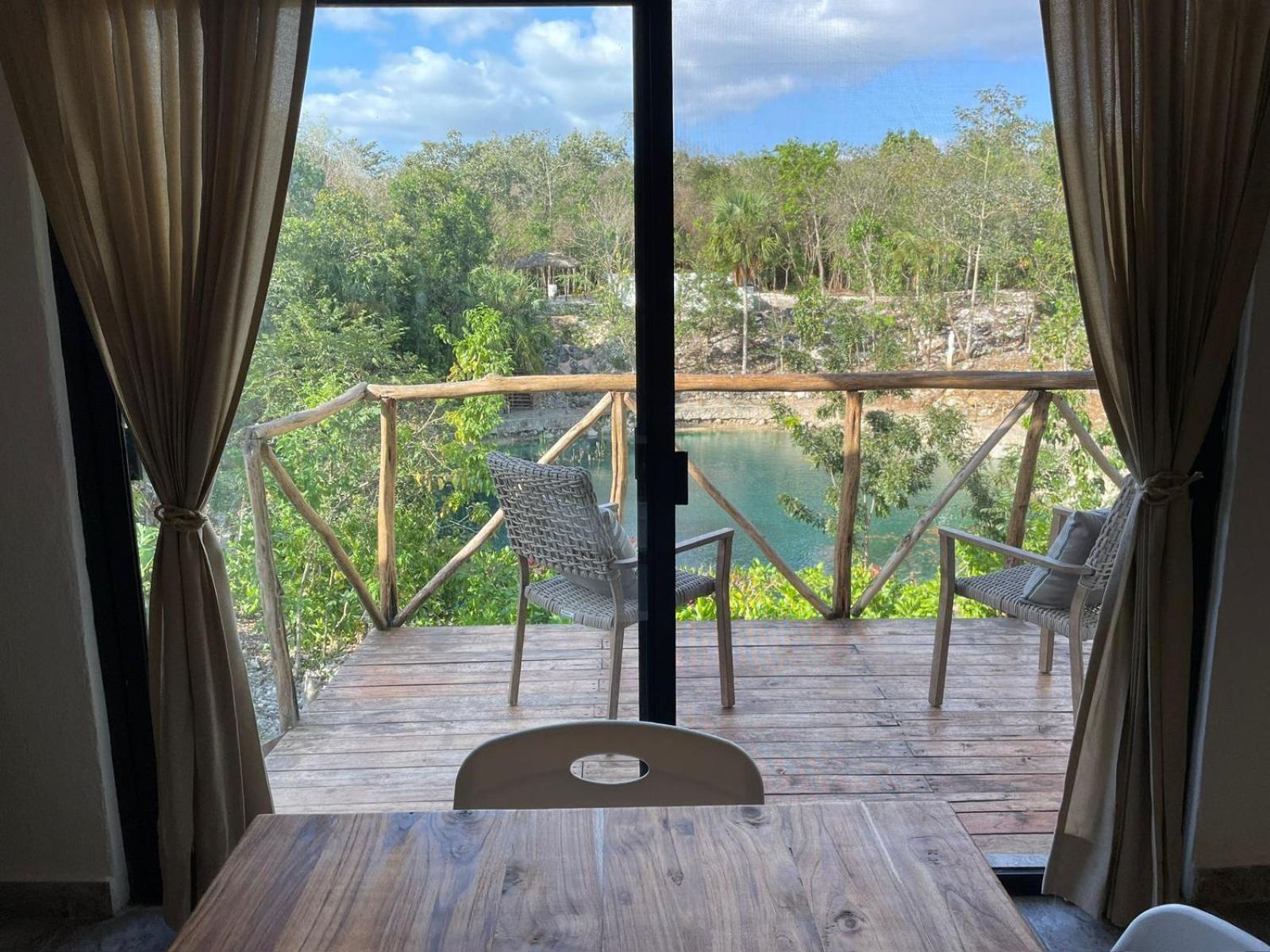 Cenote Escondido Holiday park Playa del Carmen