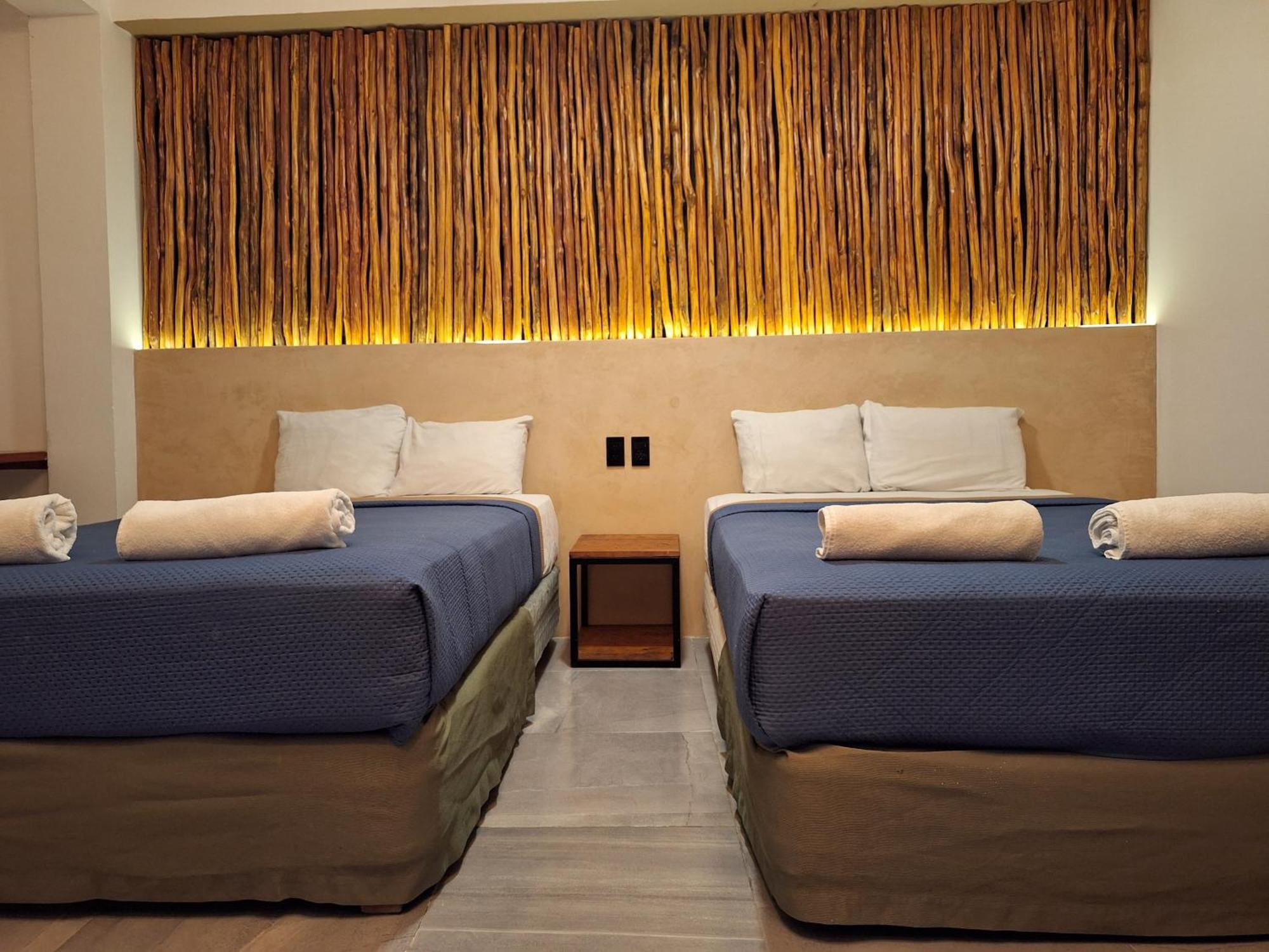 Hotel Vsi 3*