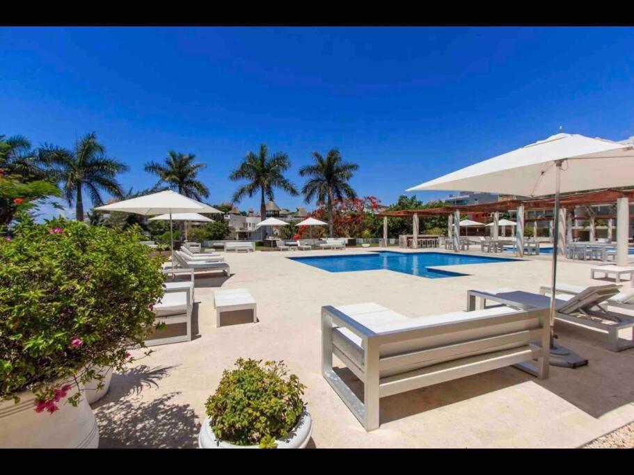 3 Bedroom Ocean View, Gym/parking * Playa del Carmen