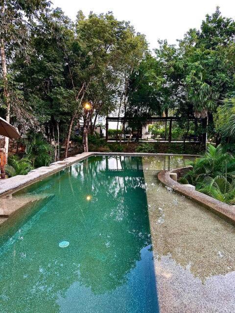 Cozy Getaway Shared Pool & Cenote Access Casa de férias *