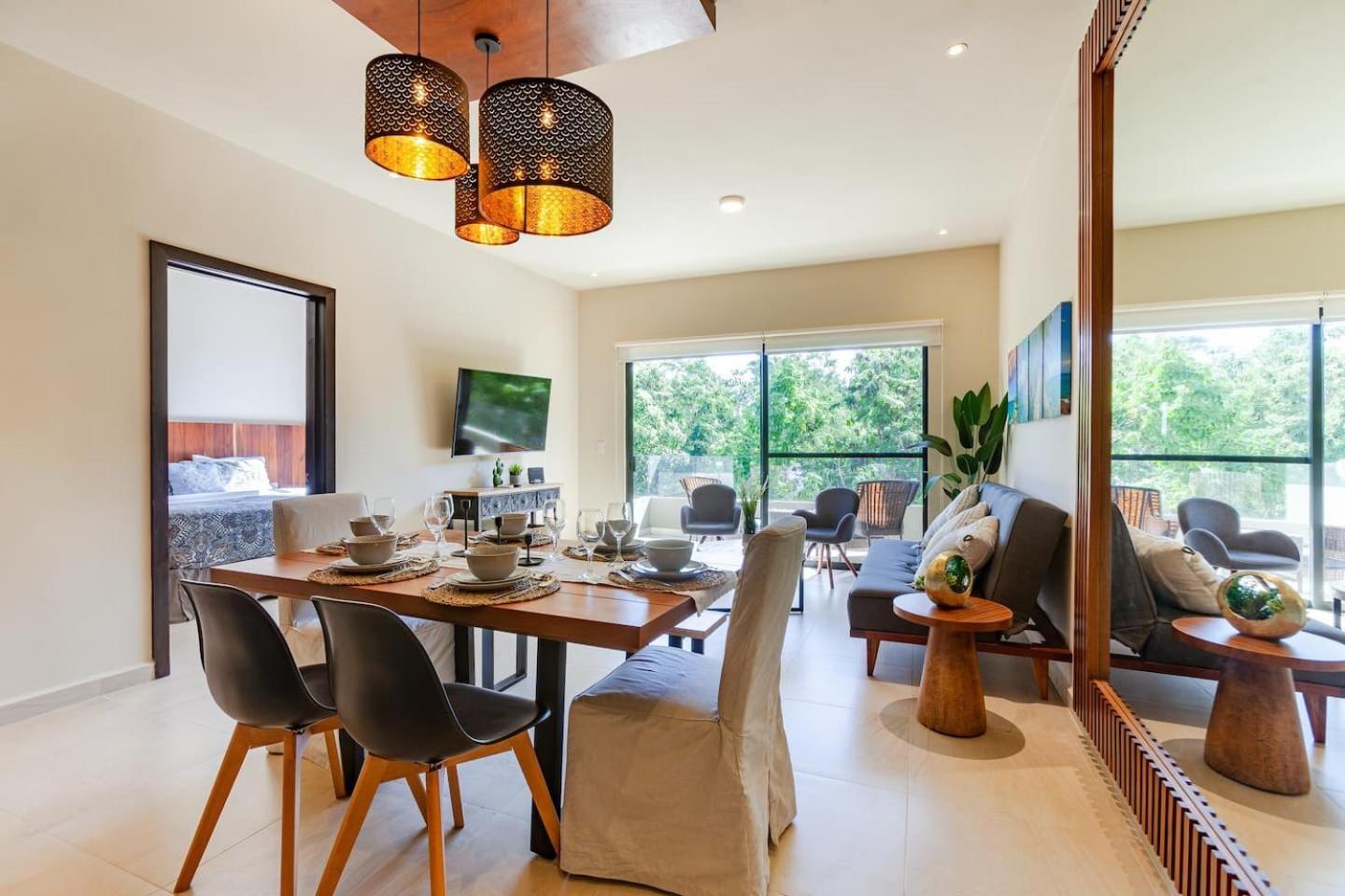 Coto8 Selvanova Gated, Wifi 200bm, King,6pools * Playa del Carmen