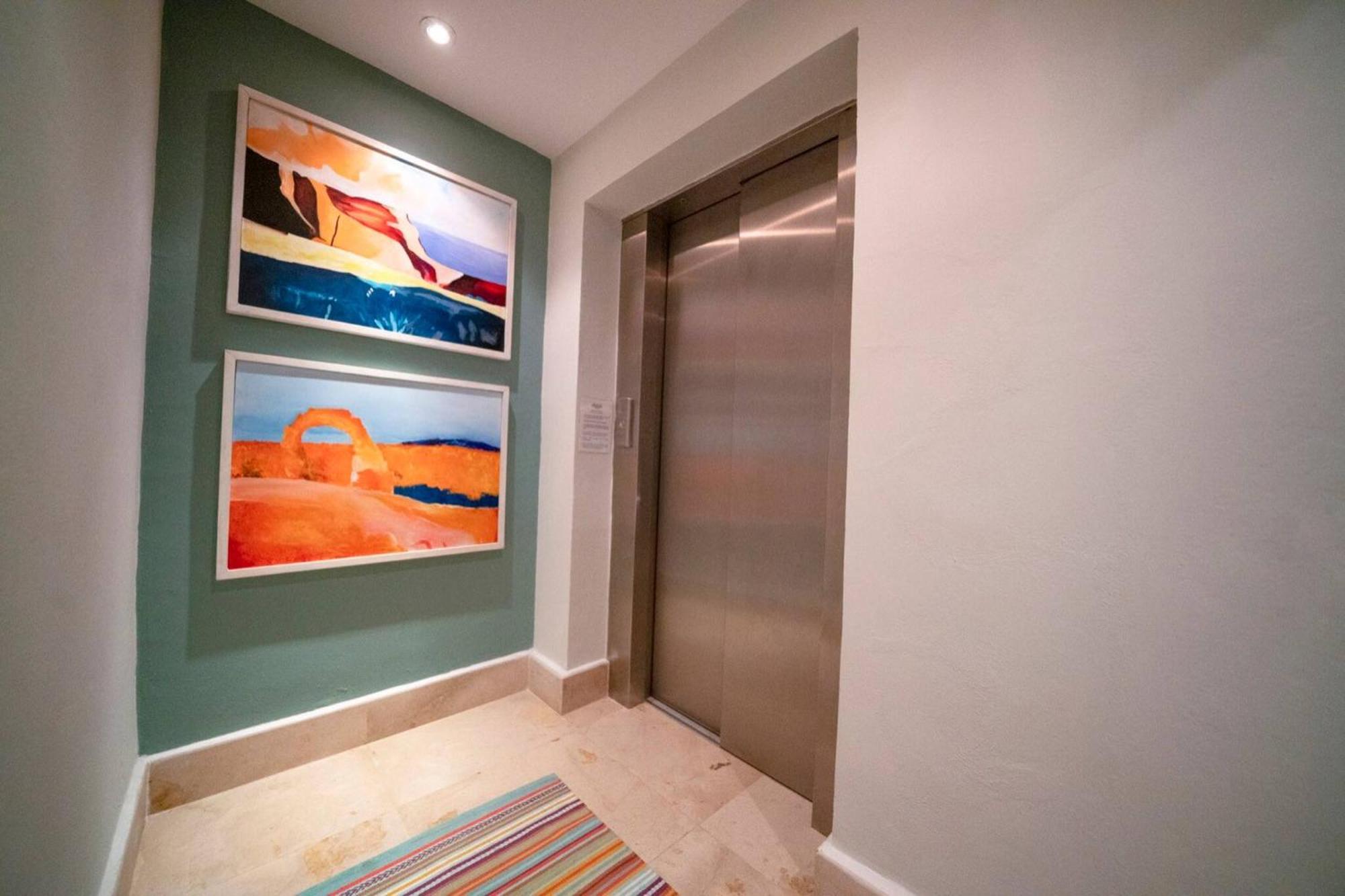 Modern 2 Bedroom Colorful And Creative - At Via 38 A13 Casa de férias