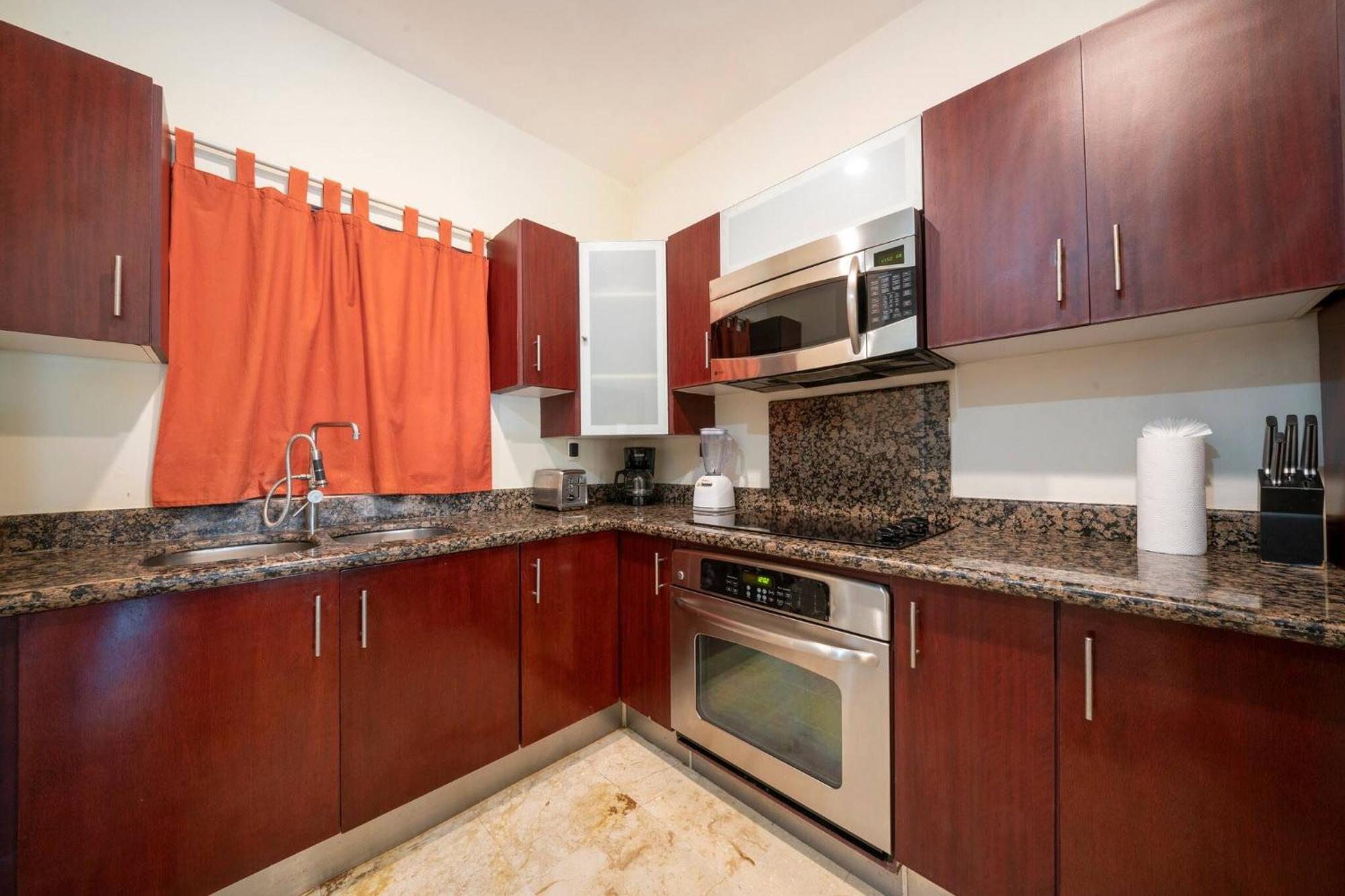 Ferienhaus Surf 301 - Luxury Oceanview Beachfront With Gym - At El Faro *