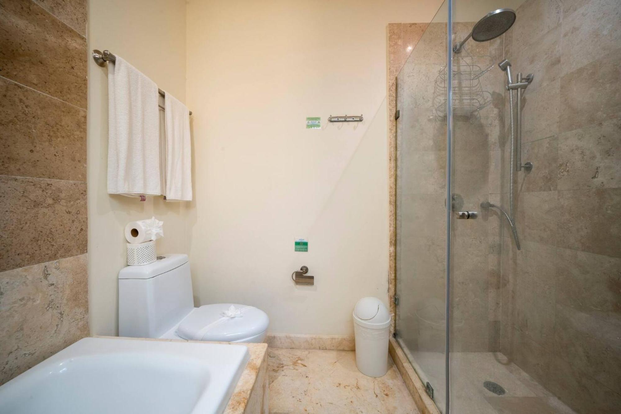 Ferienhaus Surf 301 - Luxury Oceanview Beachfront With Gym - At El Faro *