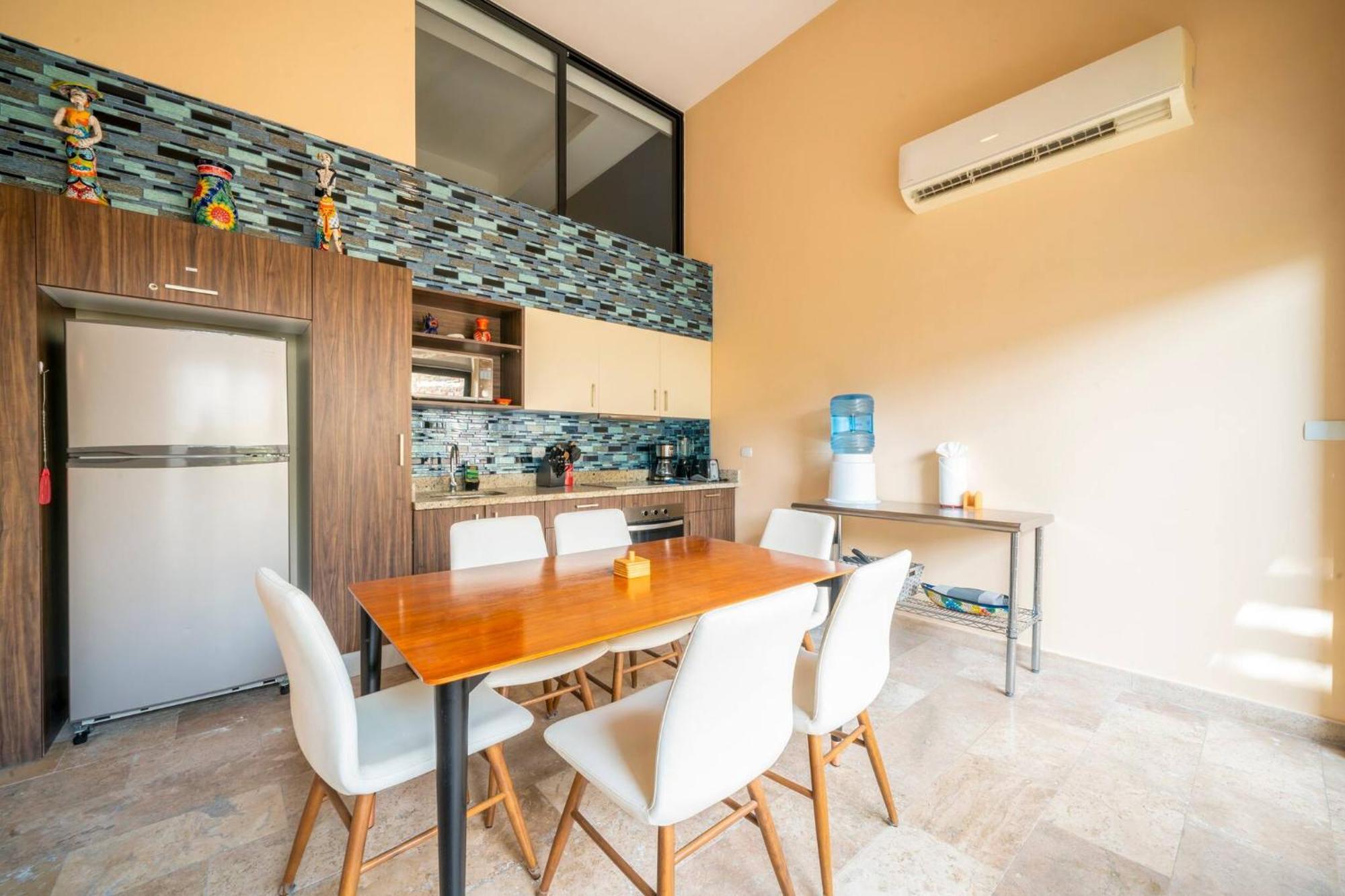 Veronica - Comfortable 2 Bedroom With Rooftop Gym And Pool * Playa del Carmen