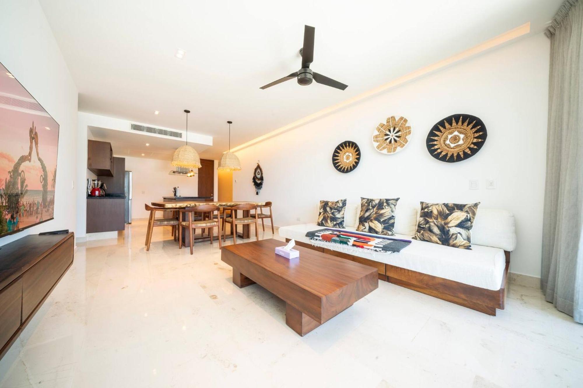 Luxury 3 Bedroom With Ocean View & Pool - Marila 503 Apartment *