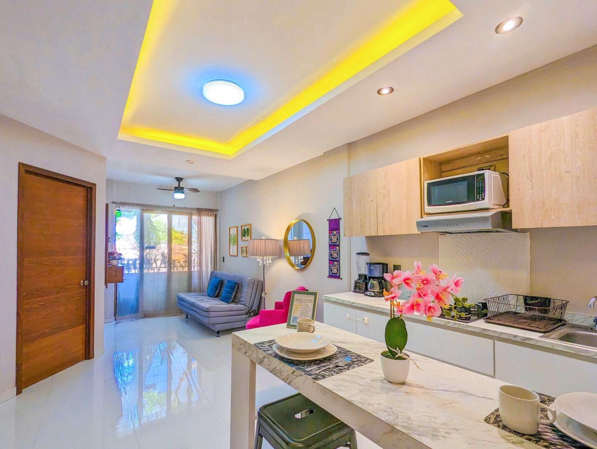 Apartment 500m To L King Beds Kitchen L Pool Patio Gym Bikes Ac 20405 *