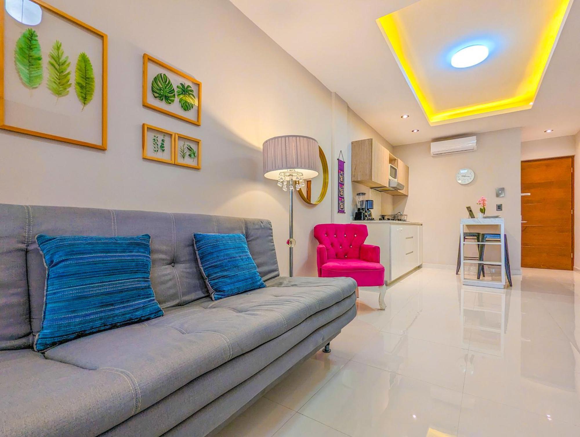 Apartment 500m To L King Beds Kitchen L Pool Patio Gym Bikes Ac 20405 *