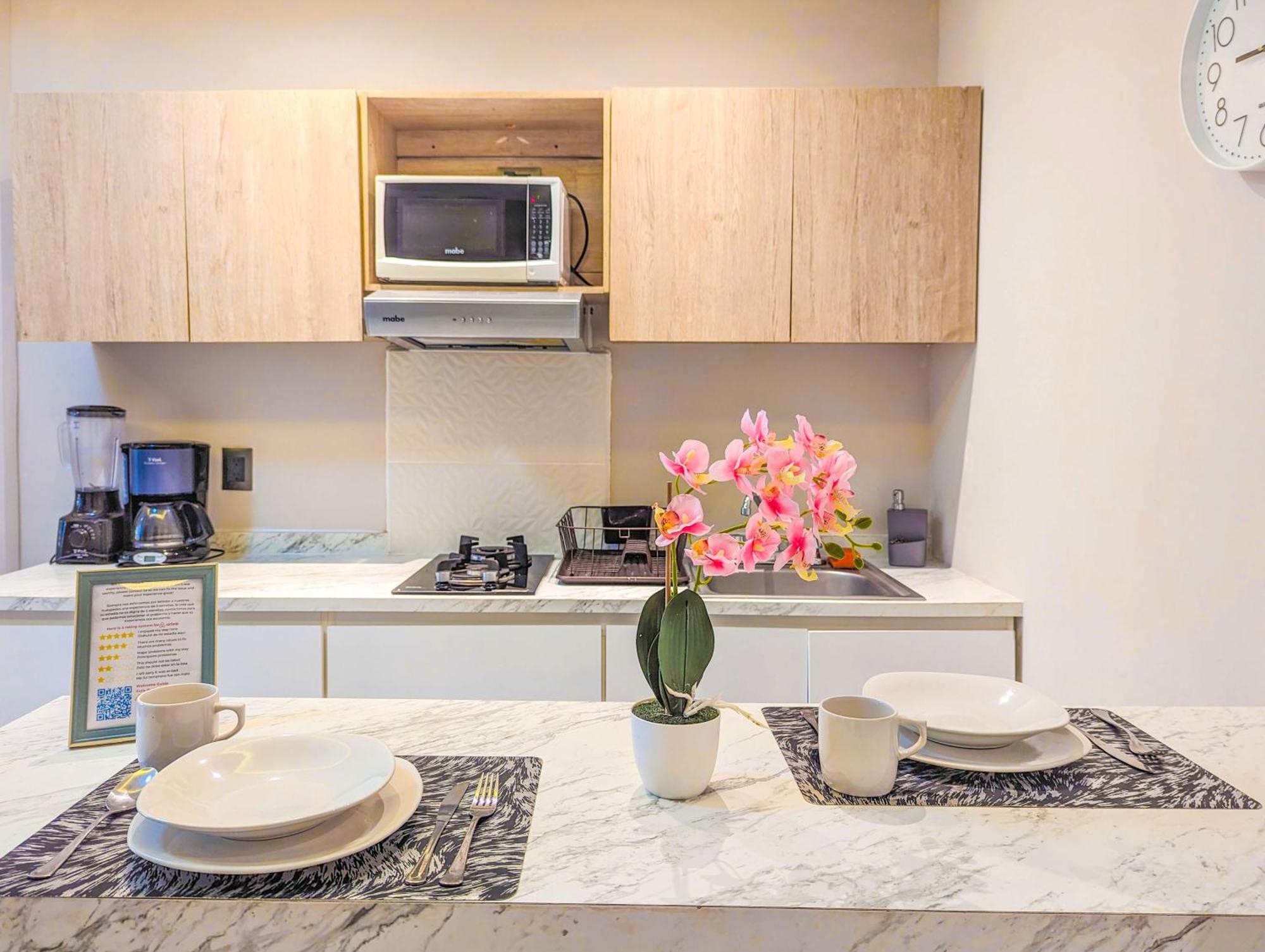 500m To L King Beds Kitchen L Pool Patio Gym Bikes Ac 20405 Apartment