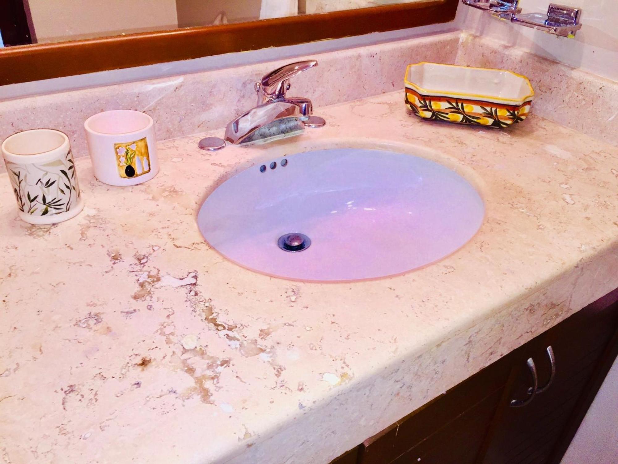 Bed and breakfast Deluxe Jacuzzi Balcony With Swimming Pool Air Conditioning And Parking 3*