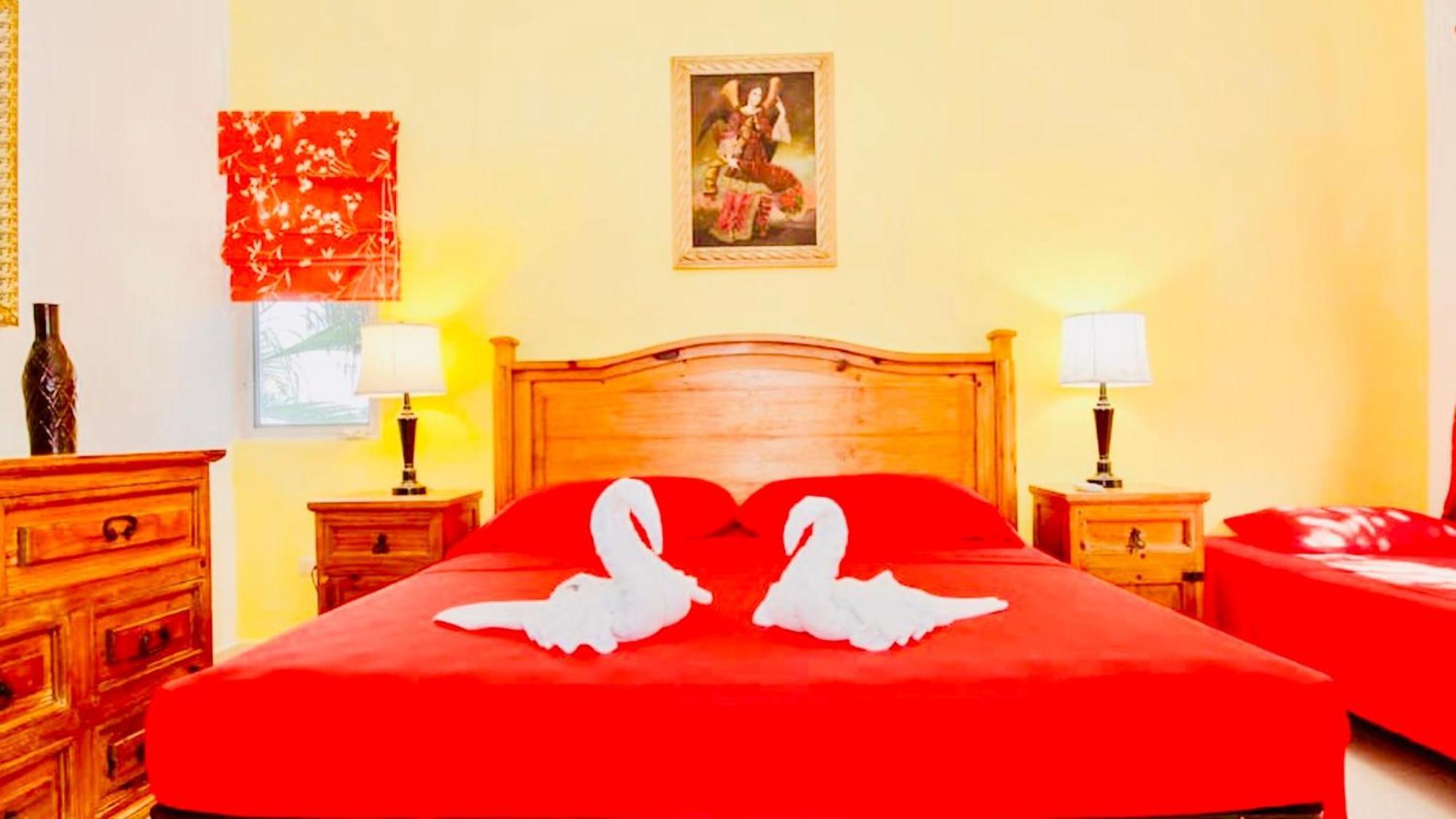 Gasthof Executive Comfort With Swimming Pool Air Conditioning And Parking