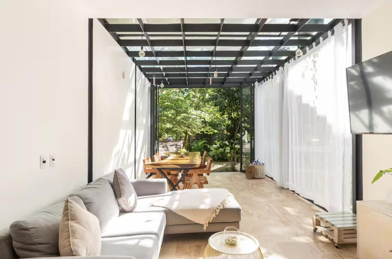 Glass Jungle With Amazing Views -10 Min Dt *