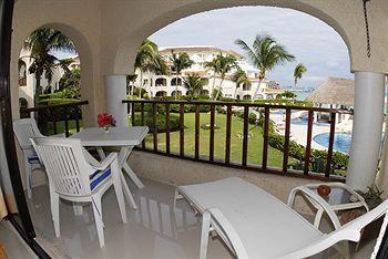 Xaman Ha Aparthotel 3*