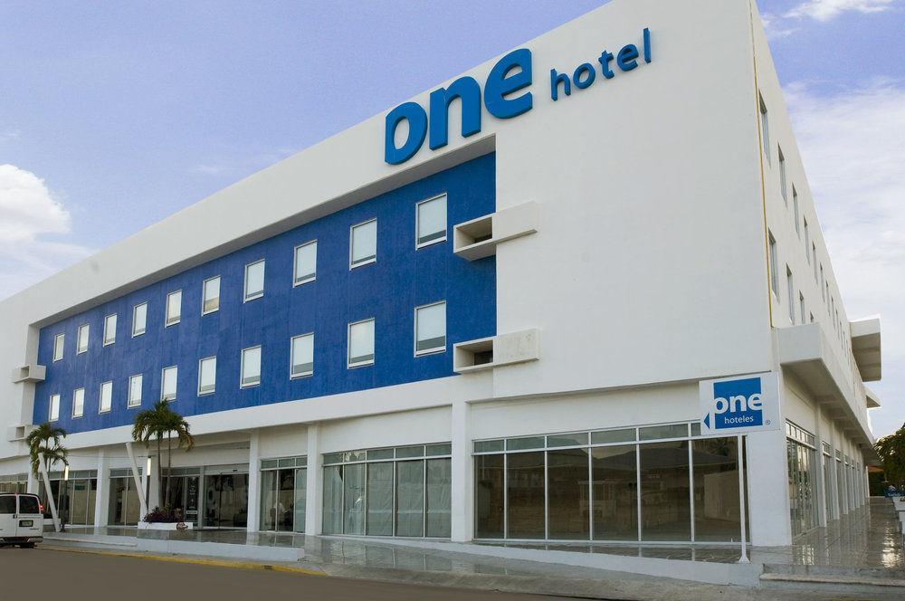 One Khách sạn