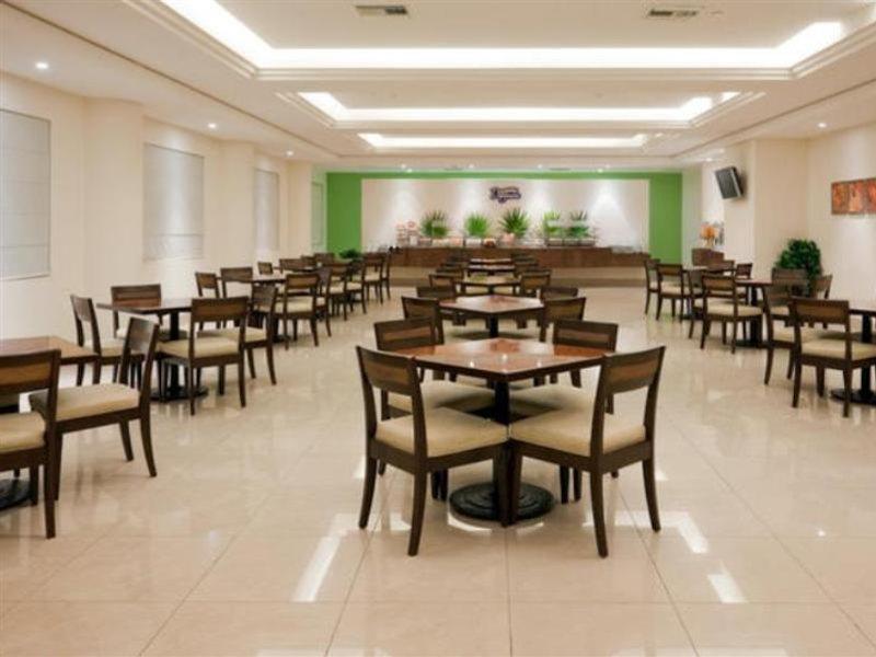Wyndham Garden Hotel