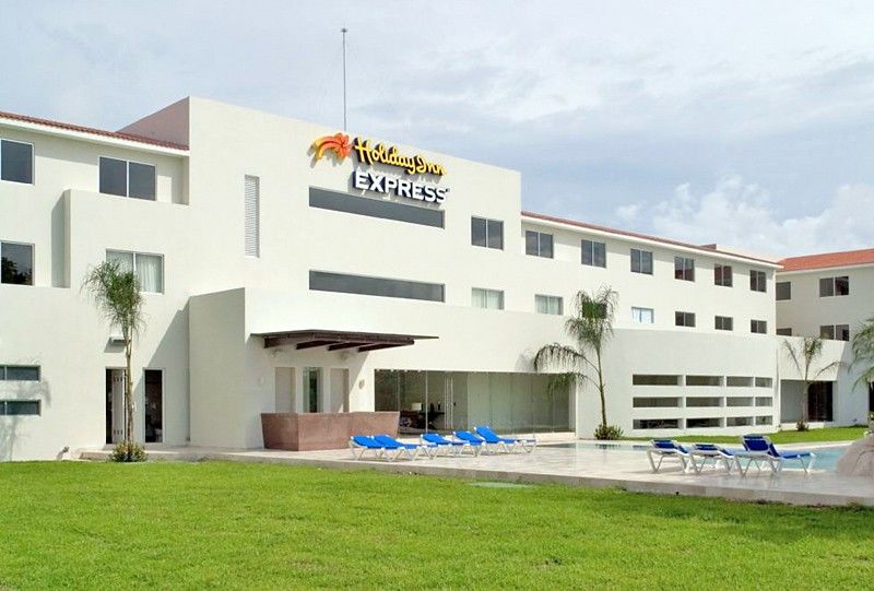 Wyndham Garden Hotel