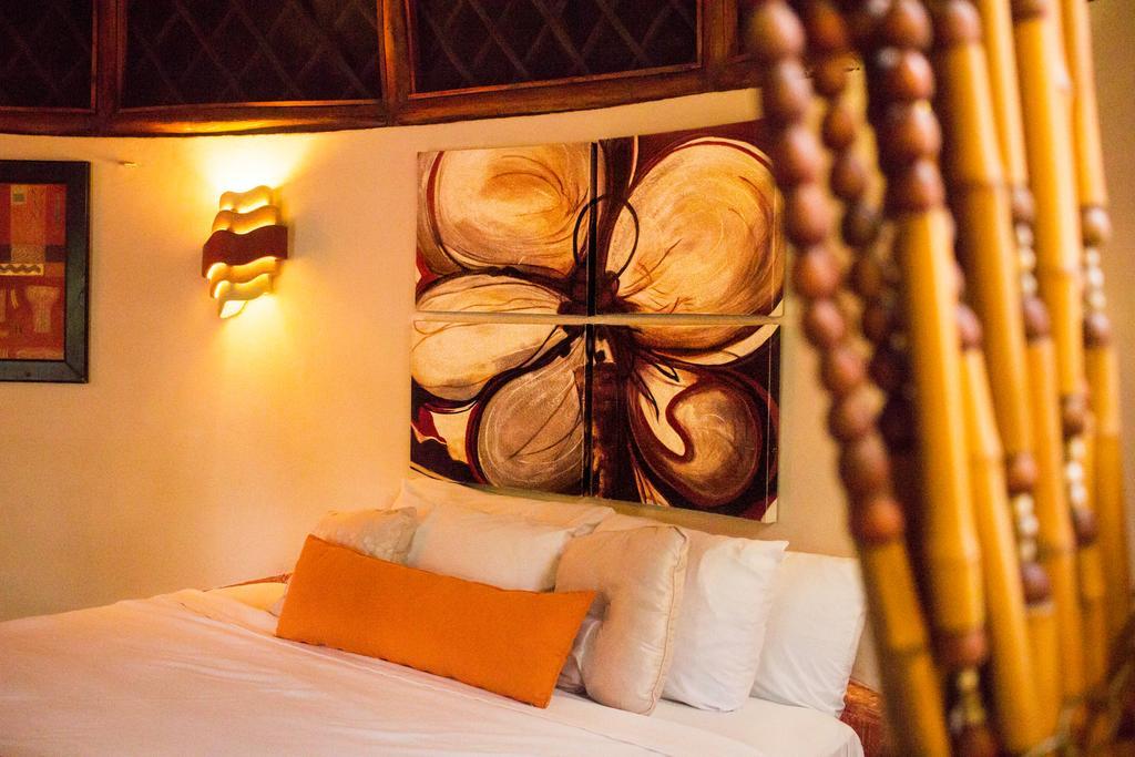 Khách sạn Cocos Adults Only