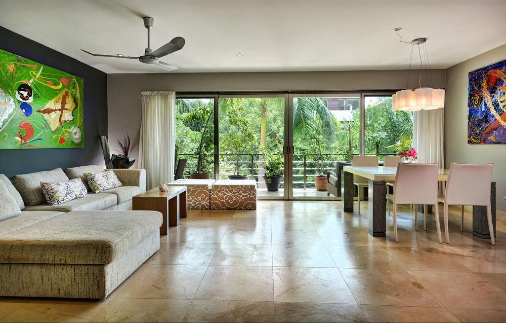 Luxurious & In Playa Steps From The