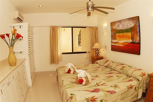 Xaman Ha Aparthotel 3*