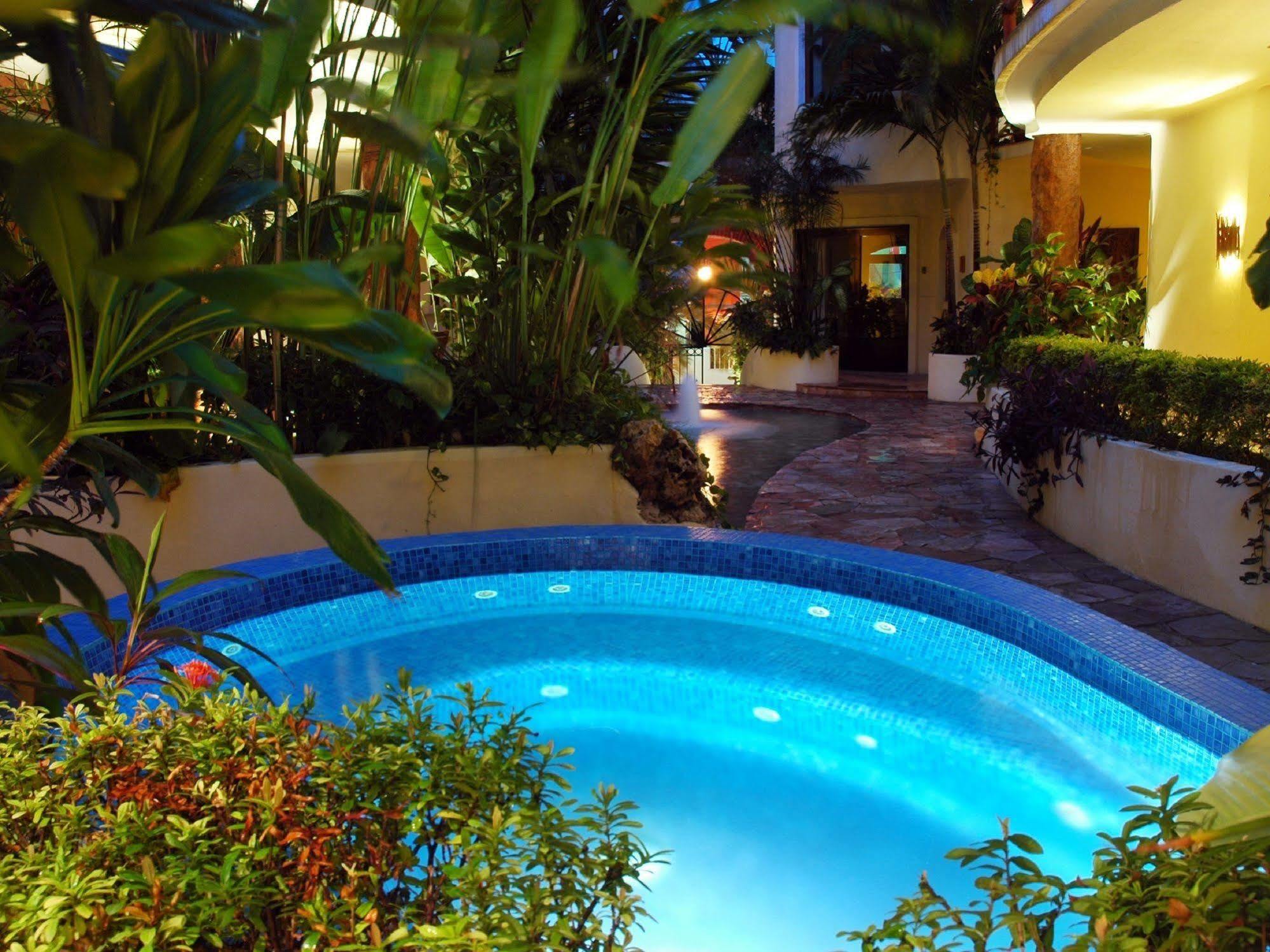 Sacbe Hotel&beach Club 3*