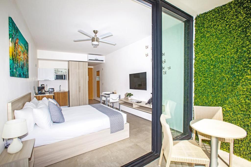 The City Luxury & By Baitna 5* Playa del Carmen