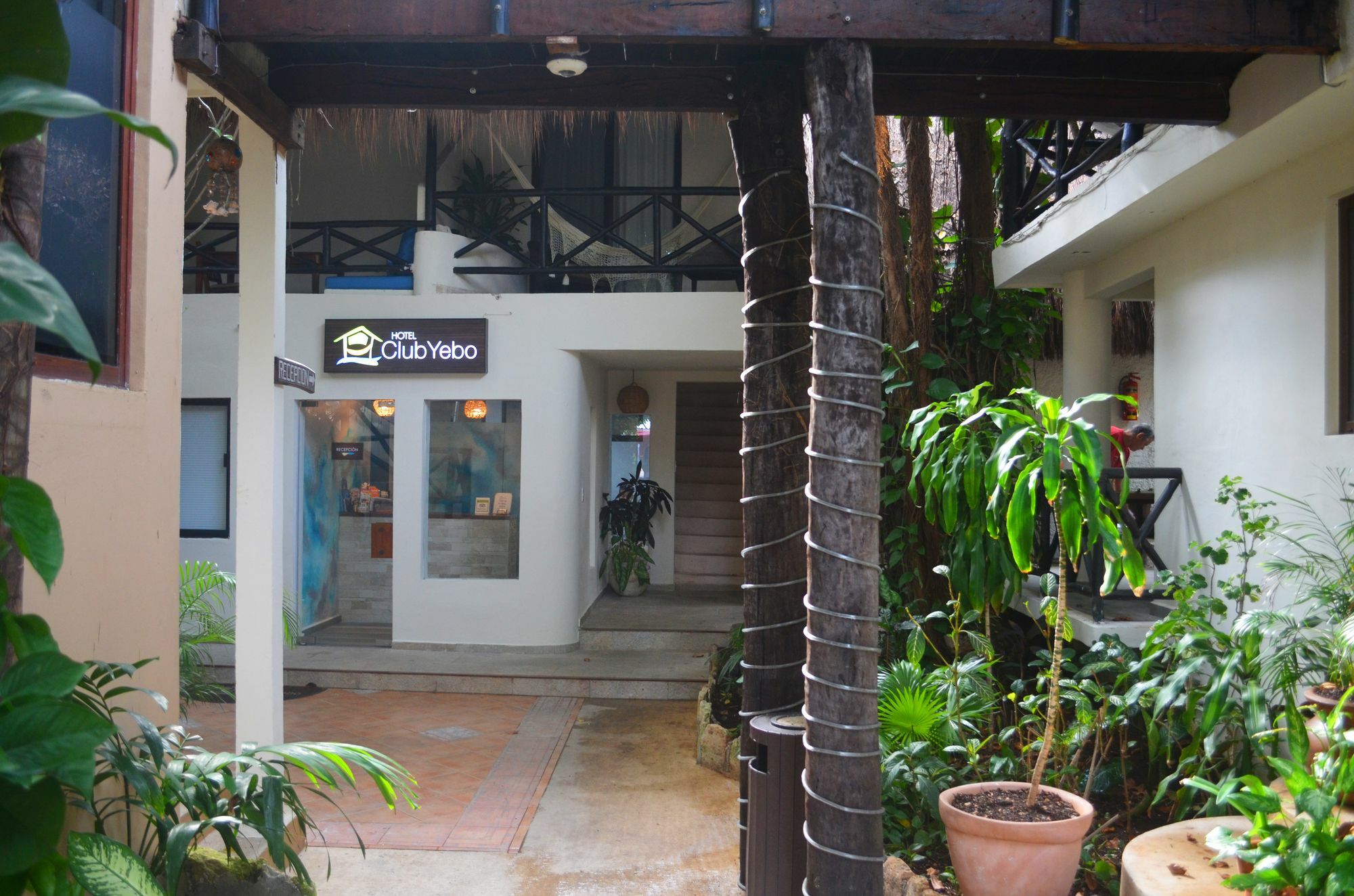 Hotel Club Yebo 3*