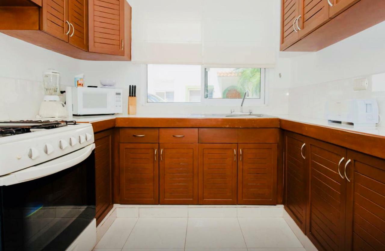 Gorgeous 11 People Comfort With Pool Playacar Phase 2 Villa *
