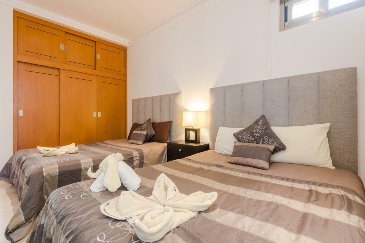 Apartment Menesse 202 *