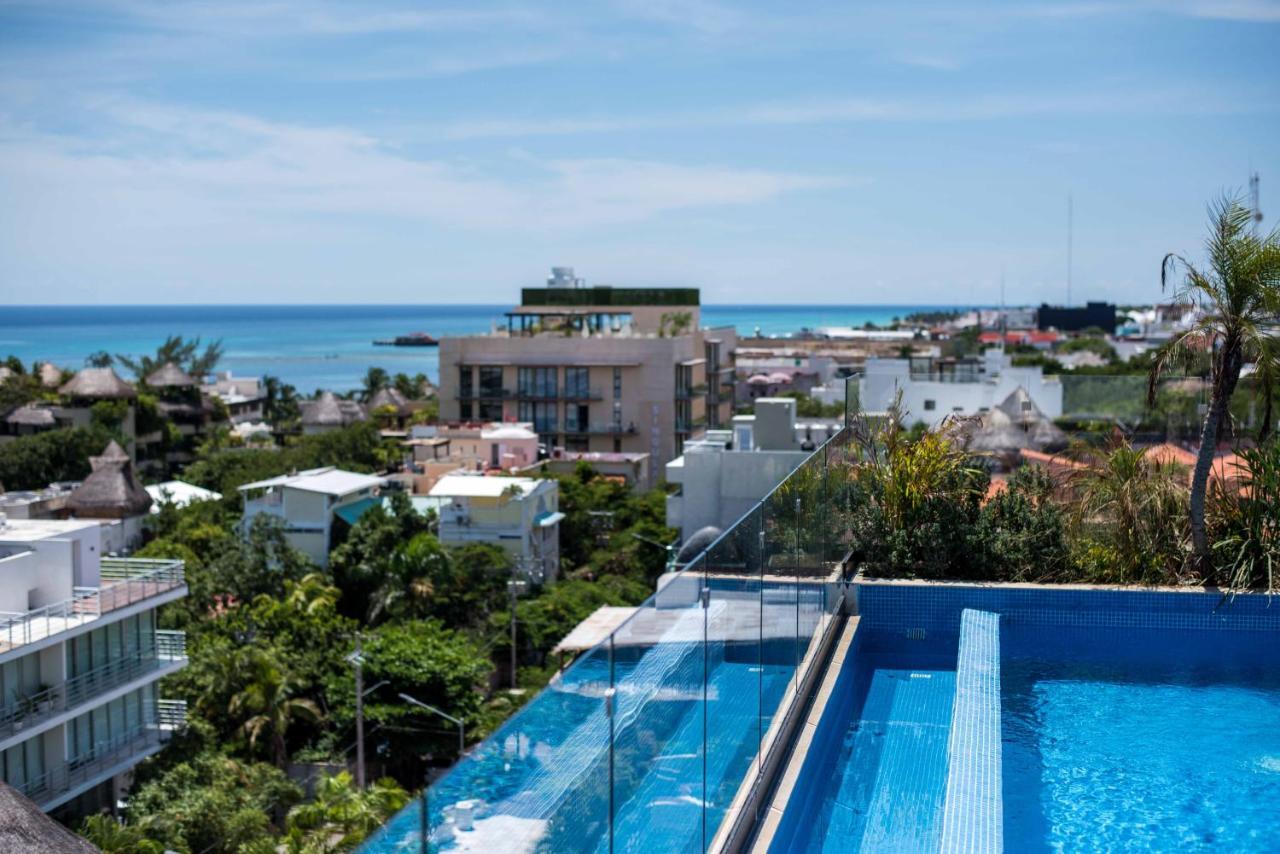 One Paralia Boutique Apartment *