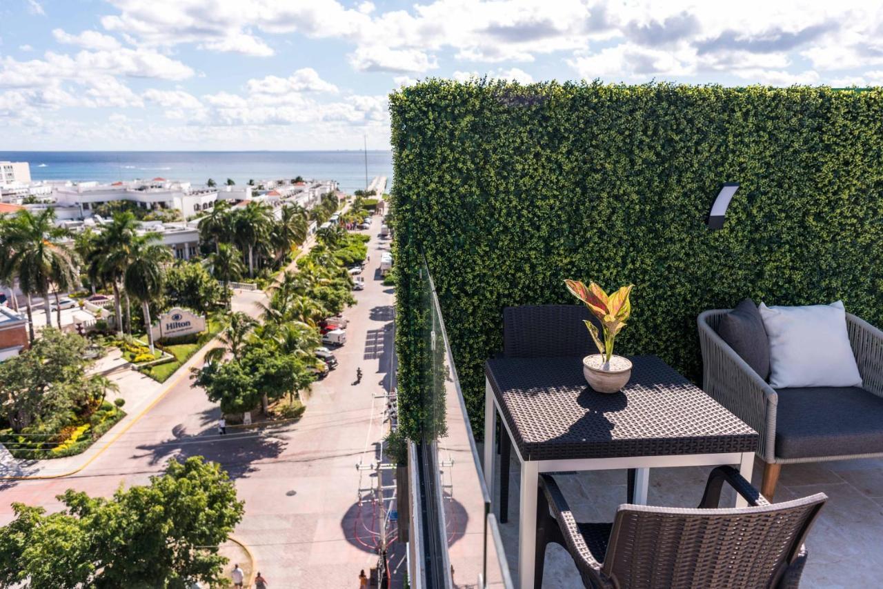 One Paralia Boutique Apartment