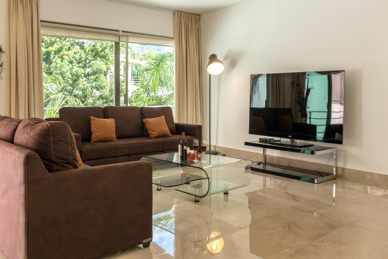 Luxurious & In Playa Steps From The *