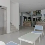 Onebr W Balcony Or Small Studio In Playa Del Carmen, Bbq, Pool Infinite, Whirlpool, Ac, Tv Smart, 200Mb
