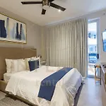 Luxury 2Br 2Ba, Sauna, Cinema, Rooftop Pool