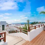 Modern 2 Bedroom Condo With Pool - Near To The Beach - Casa Del Mar 113