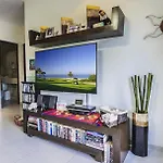 Luxury 2 Level Penthouse With 2 Bedroom - Only 3 Blocks From The Beach - Meridian 310