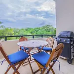 Luxury 2 Level Penthouse With 2 Bedroom - Only 3 Blocks From The Beach - Meridian 310