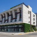 Tropical 3Br Pool Near 5Th Avenue & Beach