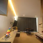 Studio At Best Location, Enchanting Roof Top With Infinity Pool