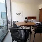 Studio At Best Location, Enchanting Roof Top With Infinity Pool