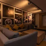 Large Studio With Working Space 100M From 5Th Ave