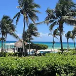 Beachfront 1 Bedroom Ocean View